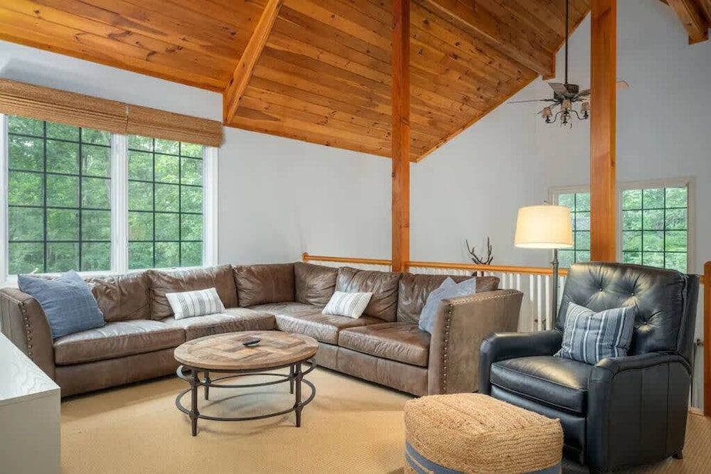 Adventure Awaits - Family Home