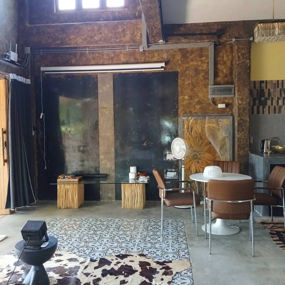 Tim & T Studio Art of Living