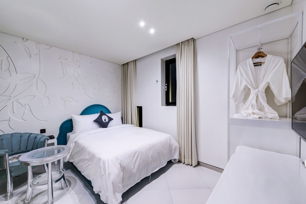 Hotel The Designers Kondae 16