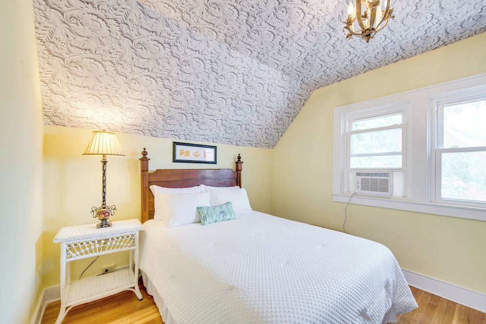 Bourbon Trail Fun: Dtwn Lebanon Home w/ Game Room