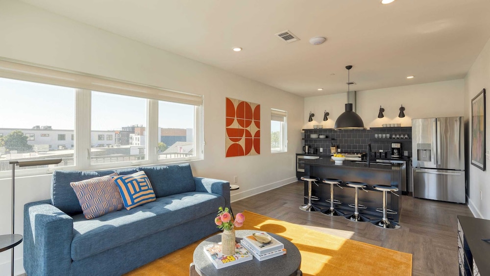 The Carter by Avantstay 3rd Floor, 15 Bedrooms