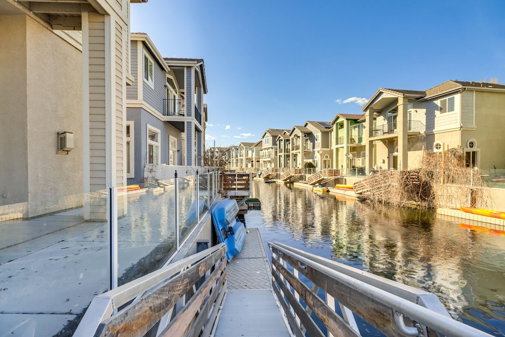 Sparks Home w/ Lake Access, 5 Mi to Downtown Reno! - Property Image 4