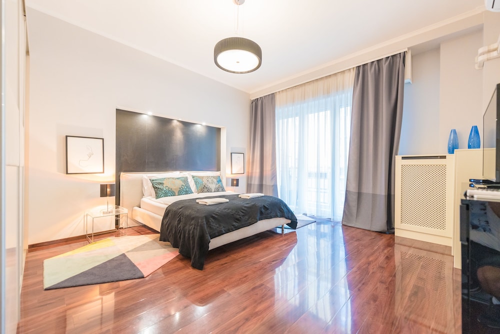 Venus Apartments - Liberty Bridge