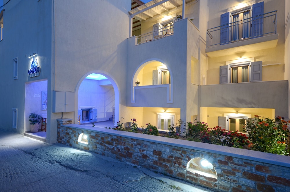 Ormos Holiday Studios photo 5