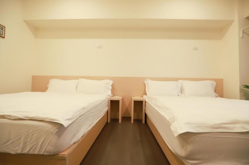 Hula Hotel - Hostel