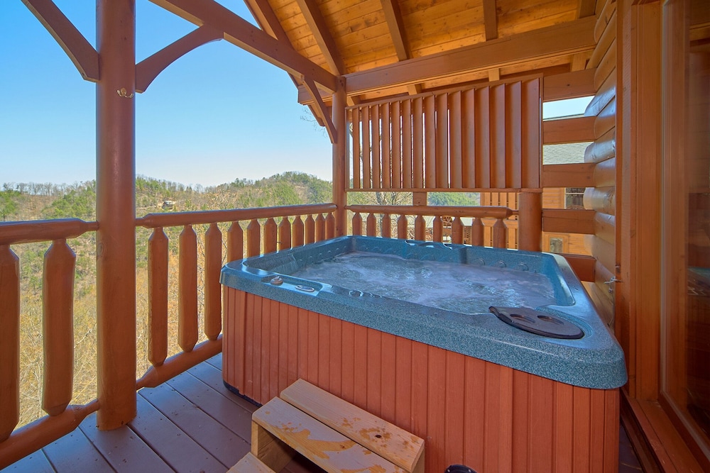 I Can Only Imagine - One Bedroom Cabin view 2