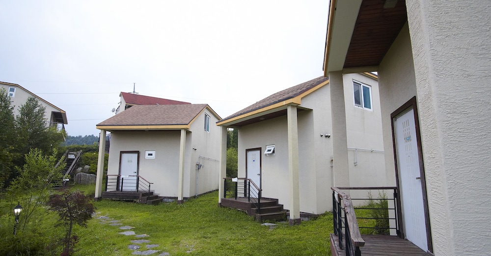 Club Olympia Pension & Resort