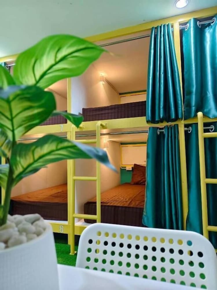 Banana Bunkhouse Hostel