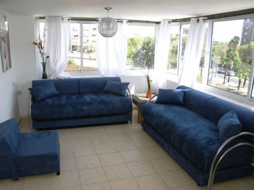 Avi's Suites - 44 Hativat Hanegev