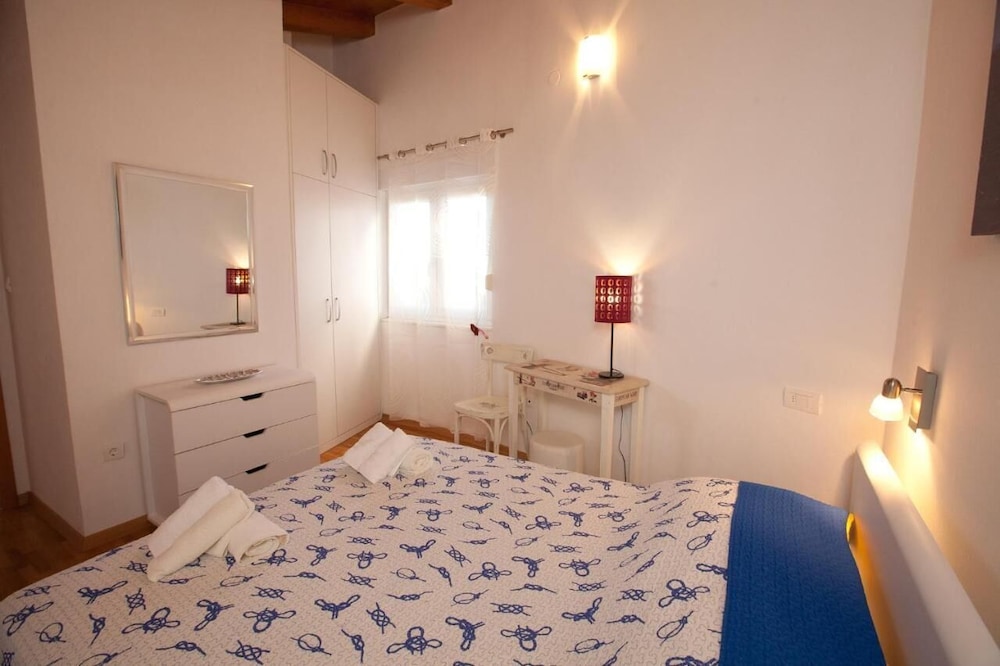Sea View Apartment Milly, Nearby Beach Jaz view 3