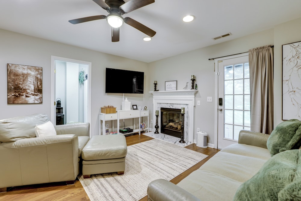 Playroom & Home Office: Family Retreat in Mauldin!