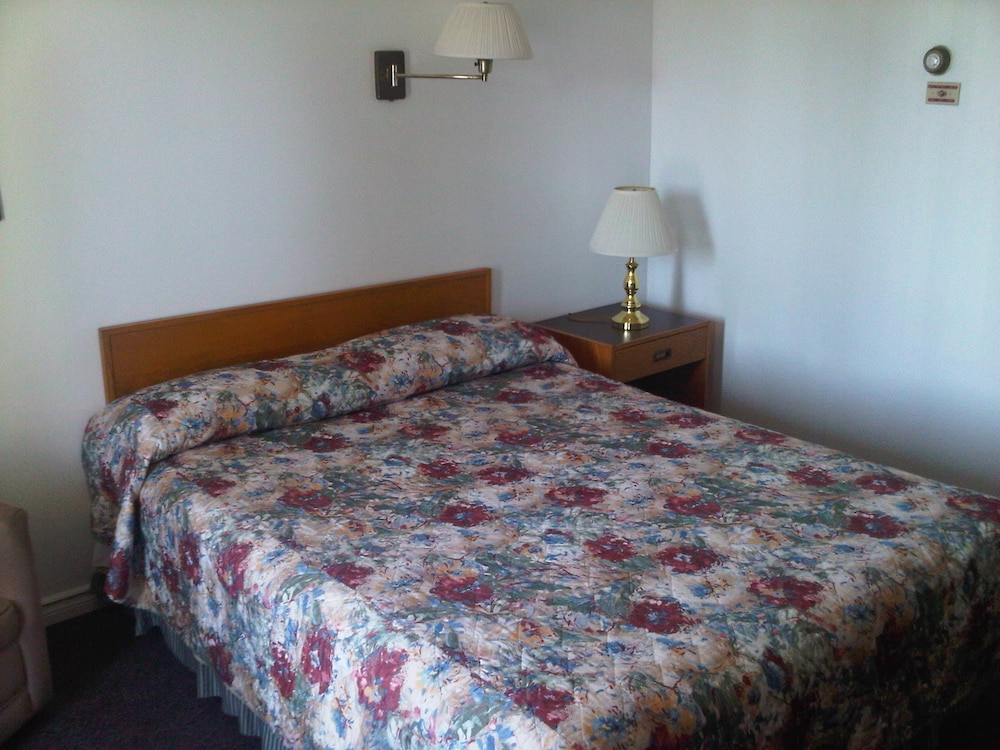 Embassy Motel