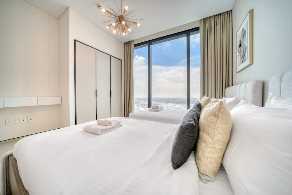 Cityscape and Majestic Retreat at Address JBR