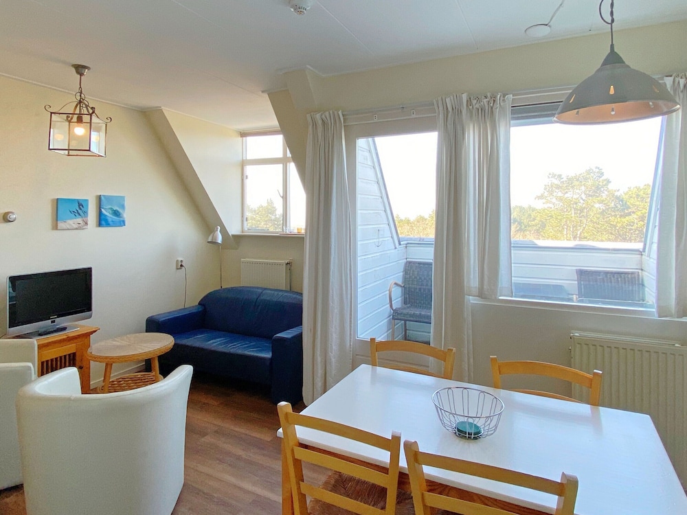 Family Apartment on Large Estate in Bergen aan Zee near Dunes & Beach
