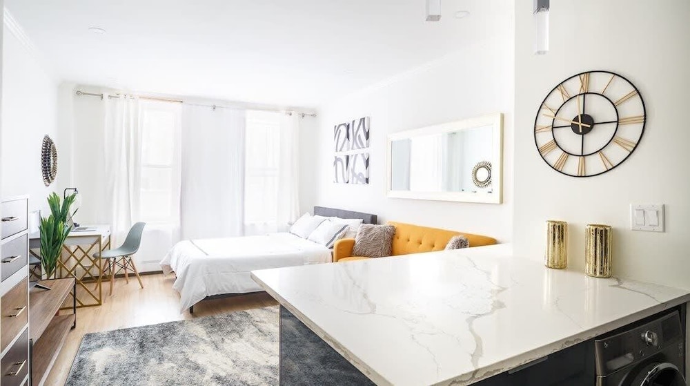 1597 New York Apt