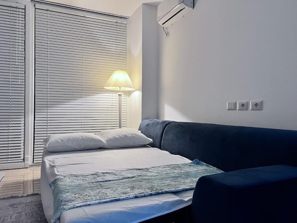 White Luxury Apartment
