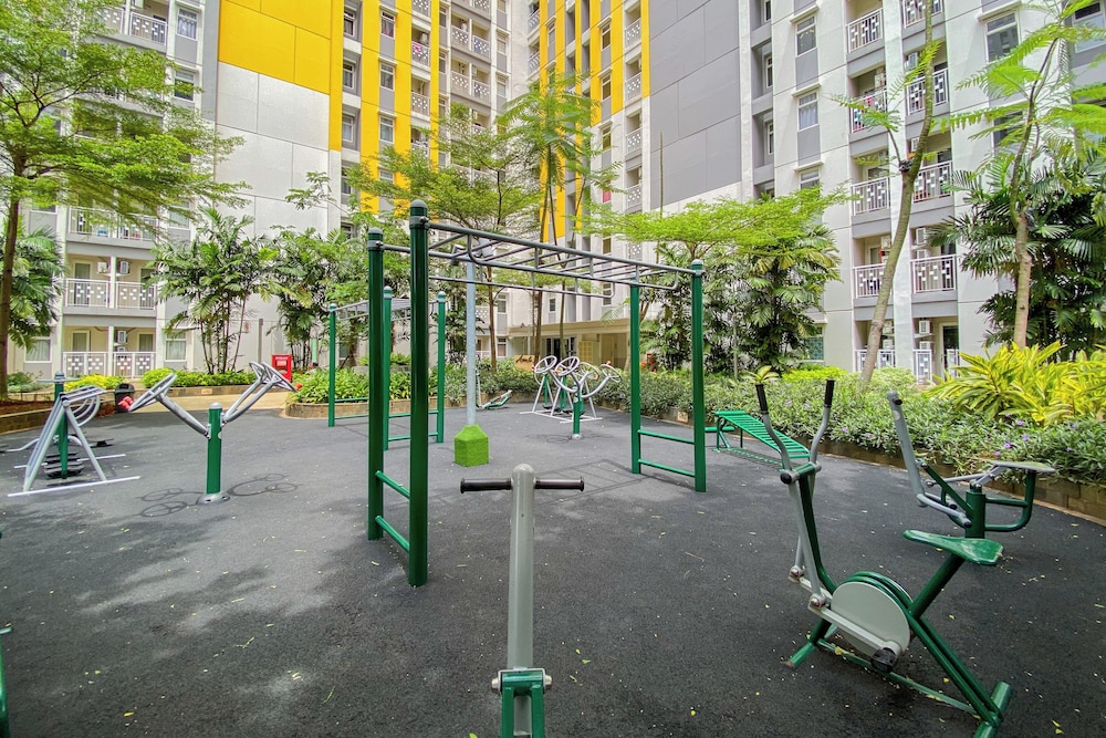 Tidy And Warm Studio At Springlake Summarecon Bekasi Apartment