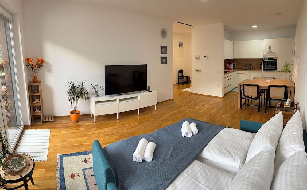 Sunrise Den Bled Apartment Where Mornings Shine