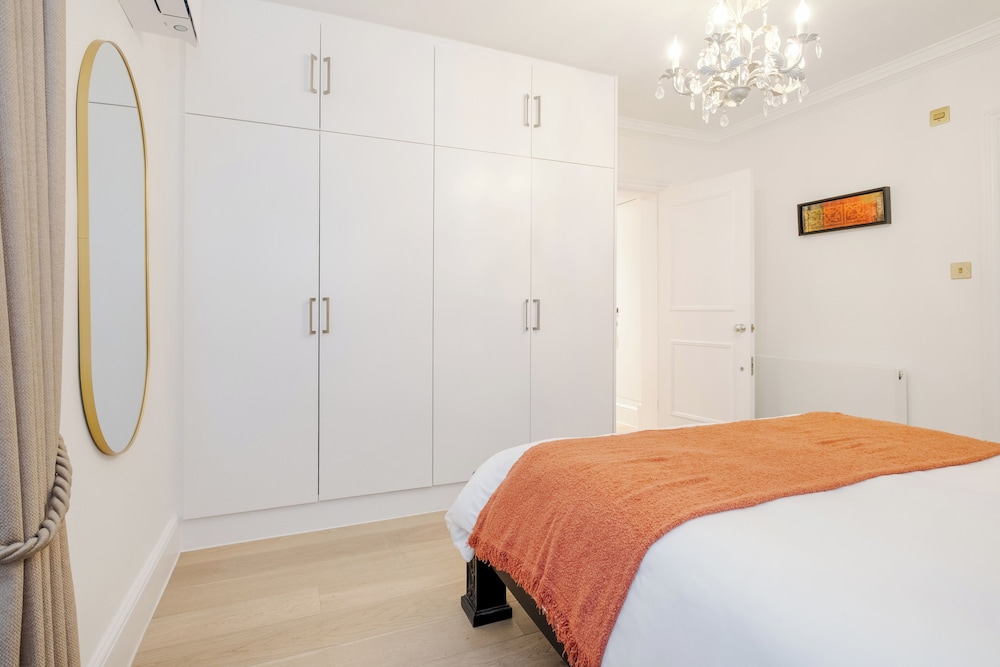 Luxury 2 Bedroom Oasis in Central London