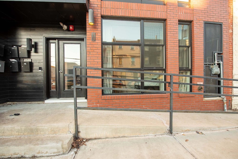 Sosuite 1BR Apt w Patio W D Sofabed
