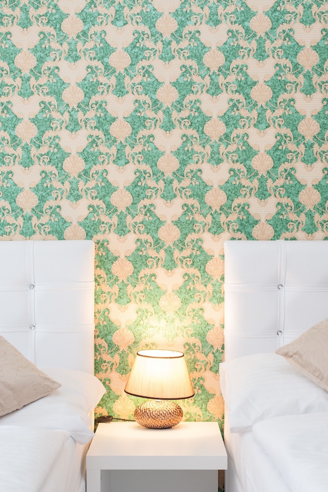 Royal Resort Apartments Westbahnhof