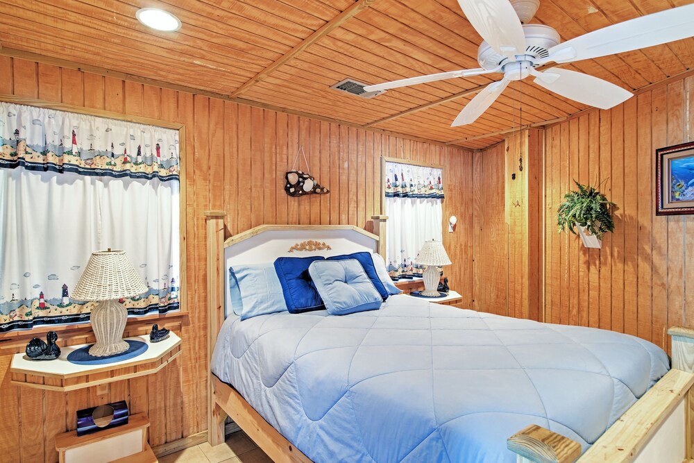 'little Blue Crab' Quaint Slidell Home: Near Lakes view 2