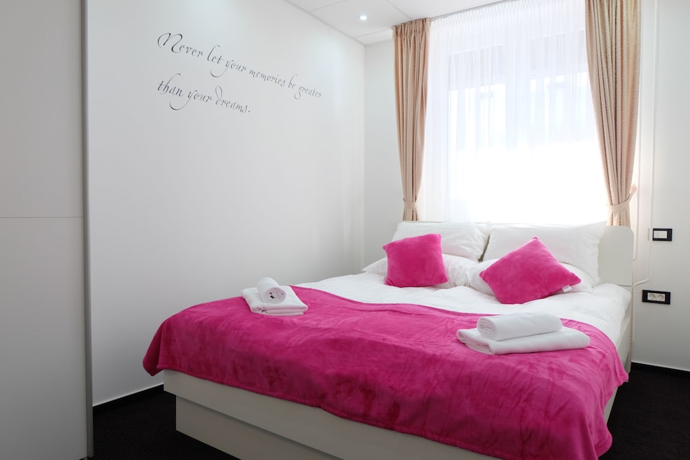 Artorius Luwiana Suites view 2