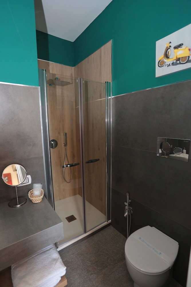 OIKIA AUTOMATIC ROOMS