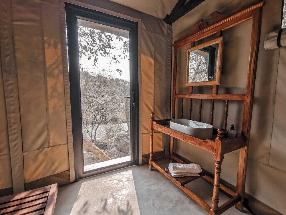 Timbila Game Lodge