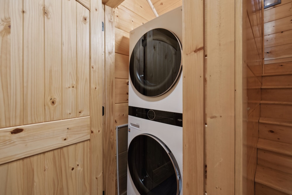 Big Bear Splash 2 Bedroom Cabin