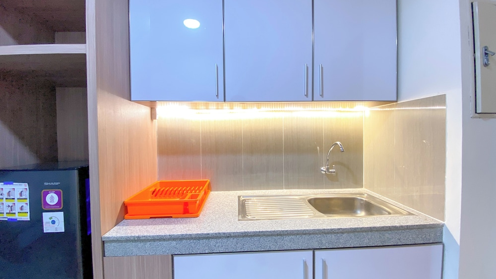 Homey And Enjoy Living Studio Apartment One Narita Residence