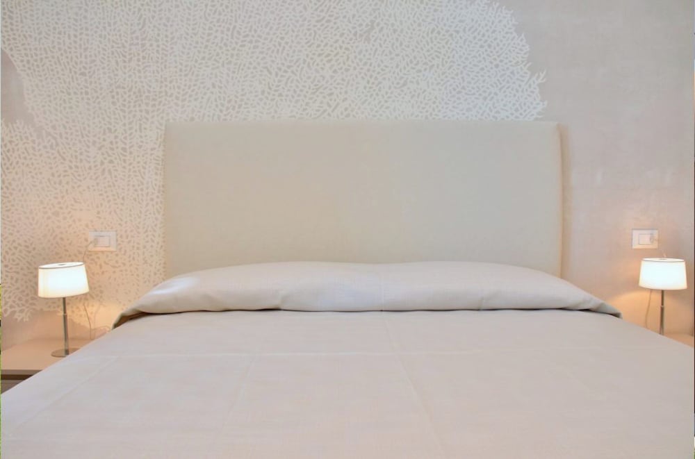 Bright White Flat in the Heart of Bibione