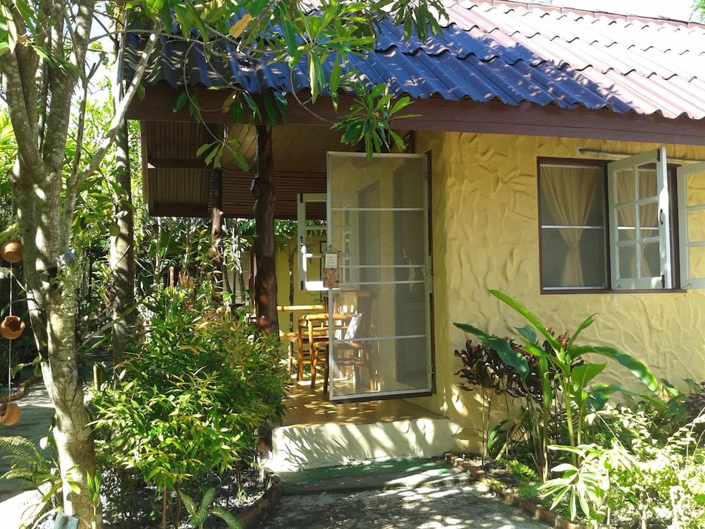 Baan Bamboo Resort