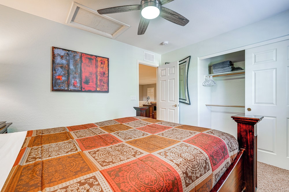 Spacious Family Oasis in Cave Creek!