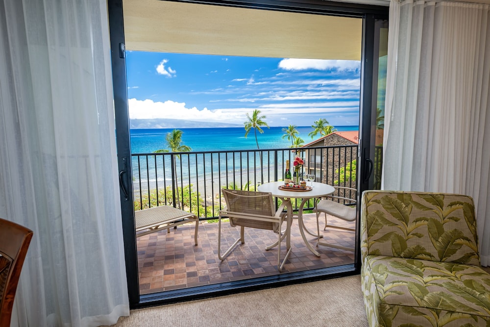 Kaanapali Shores 606 2 Bedroom Condo