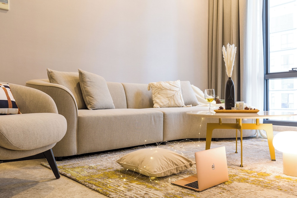 The Manor Serviced Residence by Canopy Lives