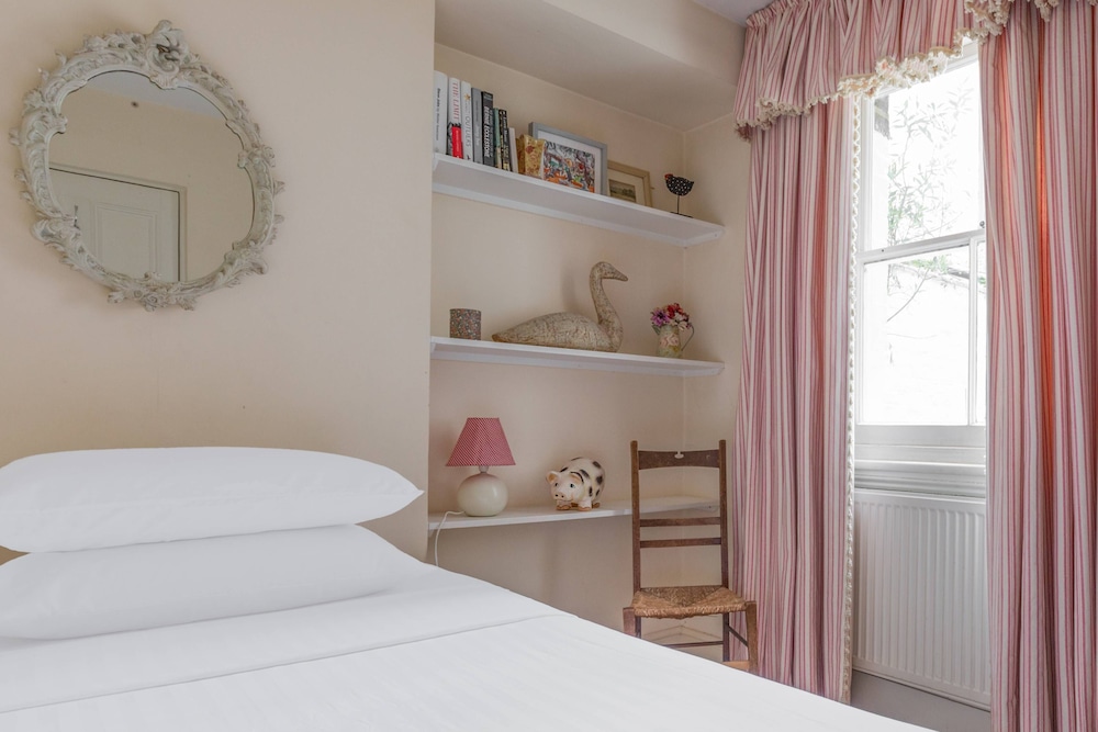 Ifield Road X by Onefinestay view 4