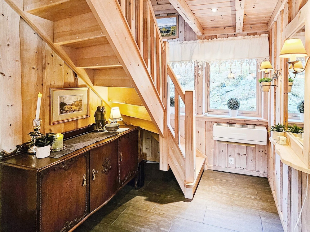 6 Person Holiday Home in Bygstad