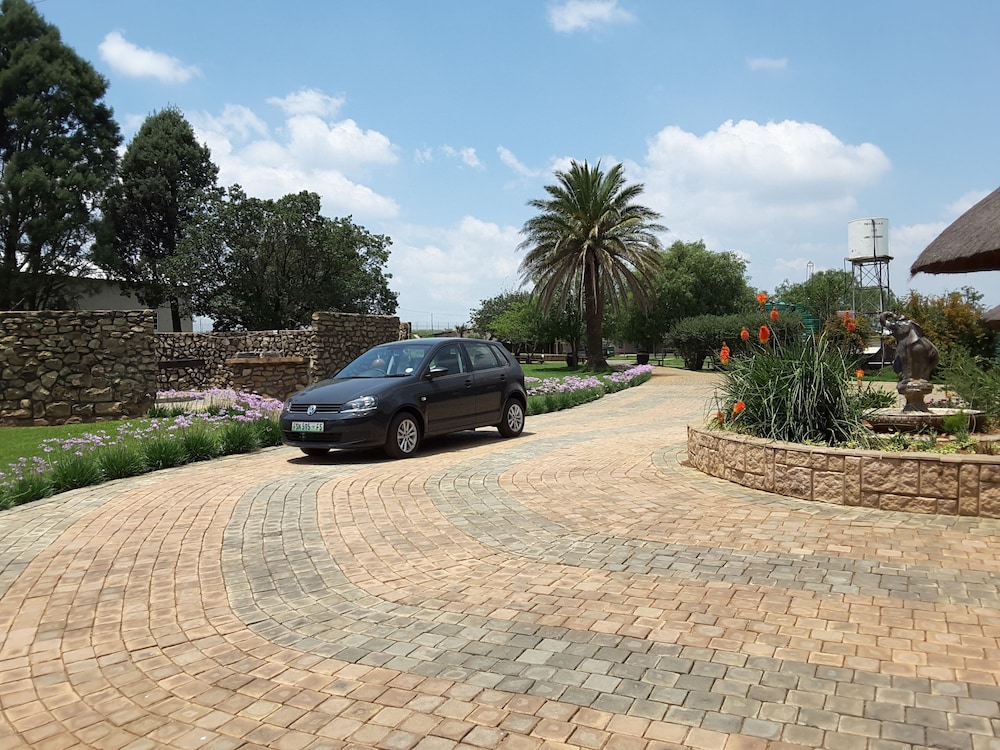 Lions Rest Country Estate