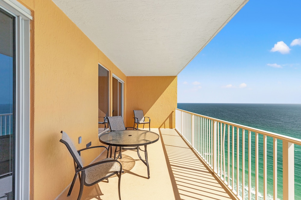 Treasure Island Unit 2011: Sunset Sands, 2 Bed/2 Bath Retreat Sleeps 8!