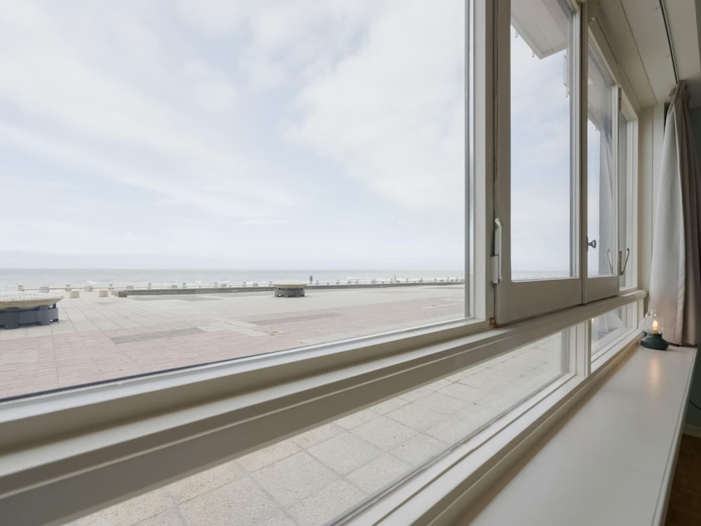 Apartment in Ostend Near North Sea