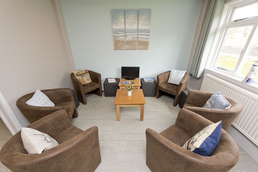 Wareham Vacations - YHA Lulworth Cove - Hostel - Property Image 9
