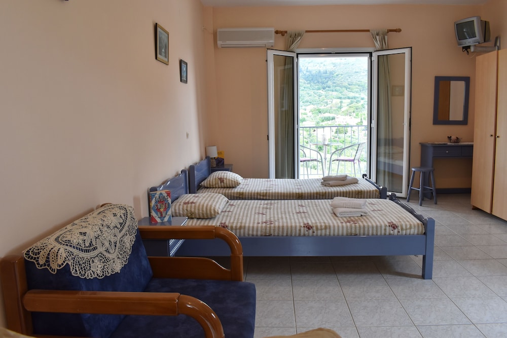 Hotel Myrtos
