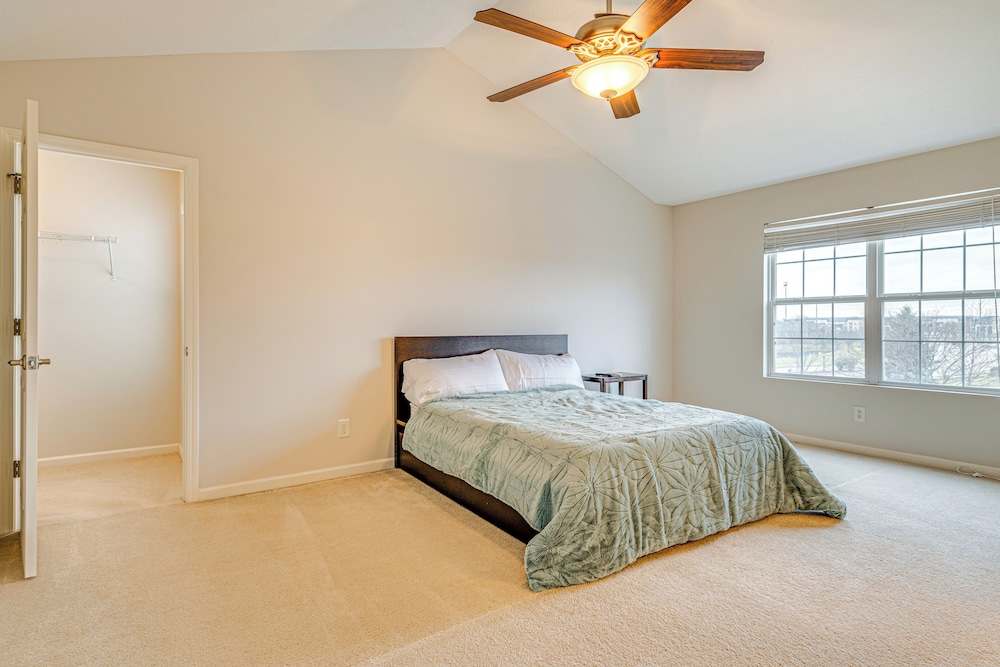 Close to Main Street: Townhome in Zionsville