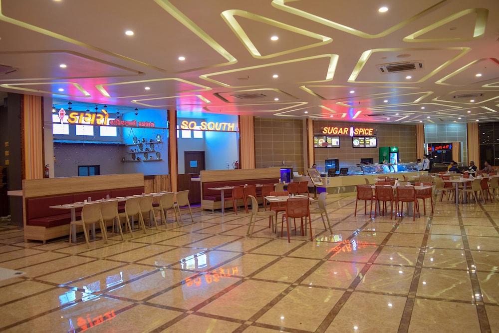 Food & Beverage