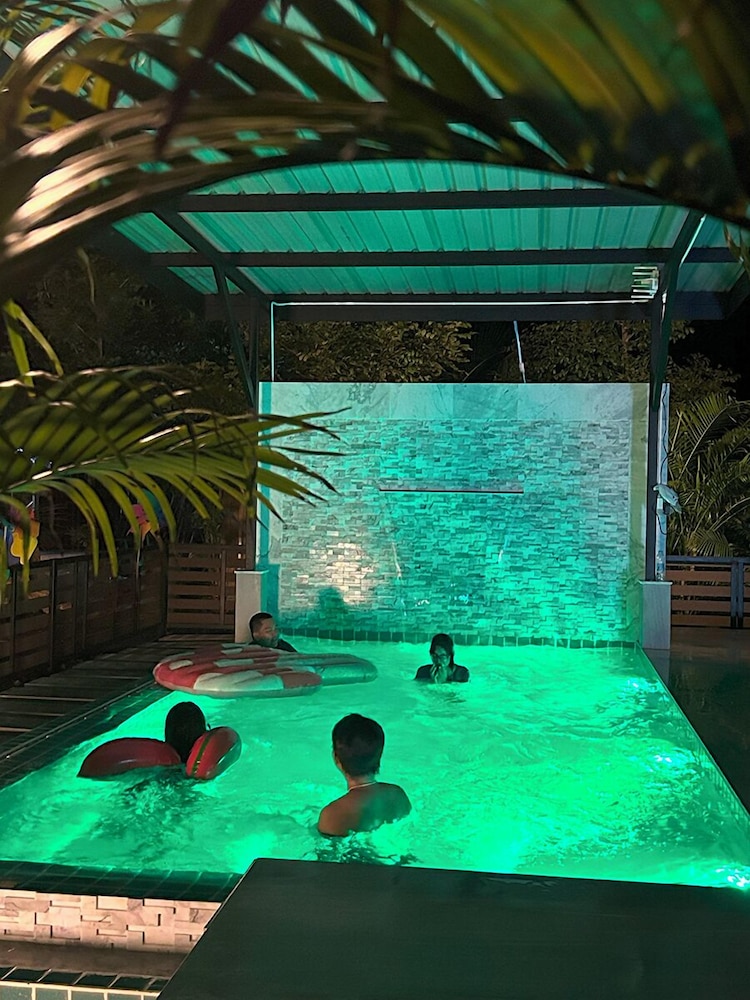 Photo 53
