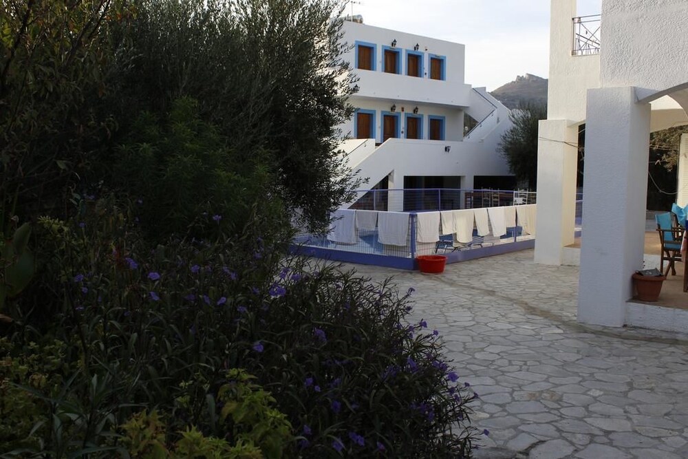 Stefanos Village