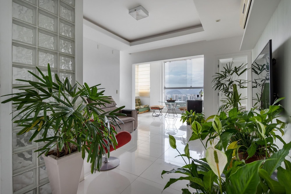 Coverage in Barra da Tijuca for 6 People Lc2207