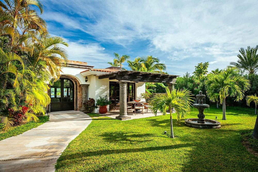 Casa de las Risas in Palmilla