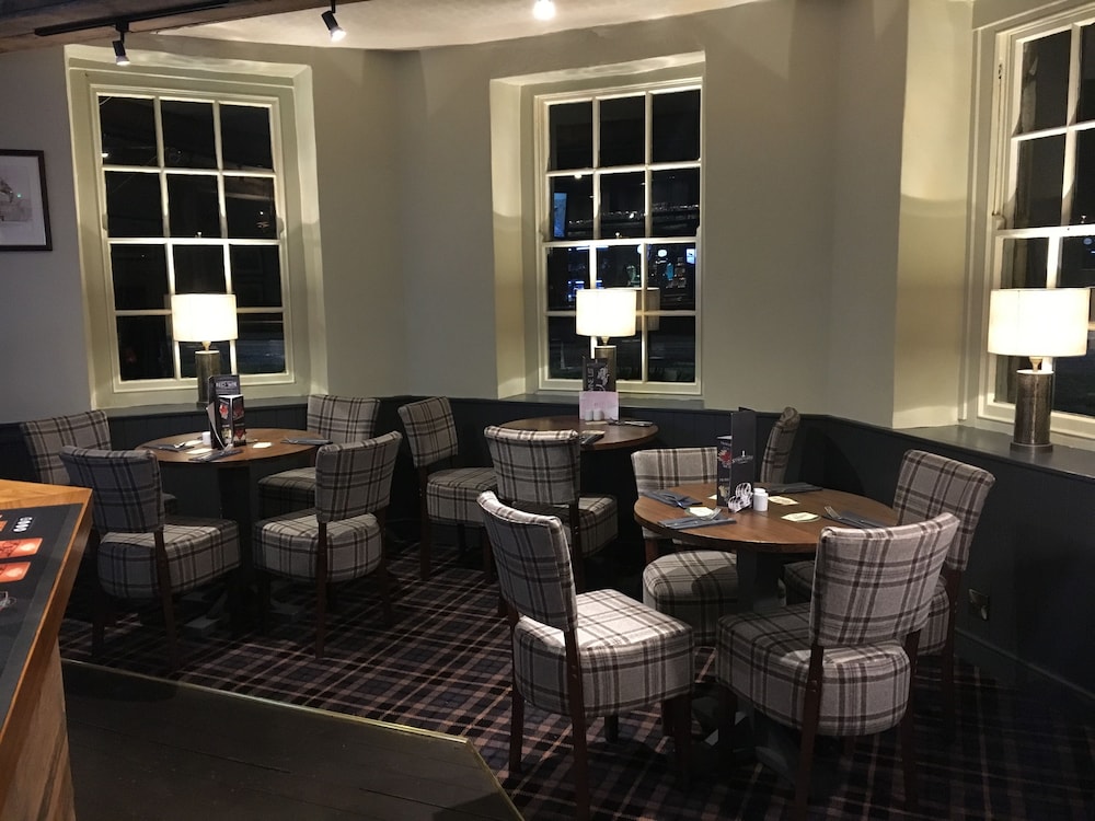 Sturdy's Castle Country Inn